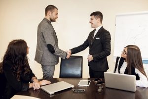 نحوه ارتباط با مشتری